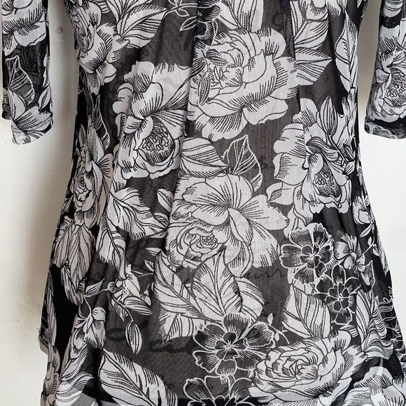Womens Blouse Top Size Medium Mesh Sheer High Neckline Floral Print Ruffle Black - Picture 7 of 12